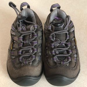 Toddler Keen Hiking Shoes